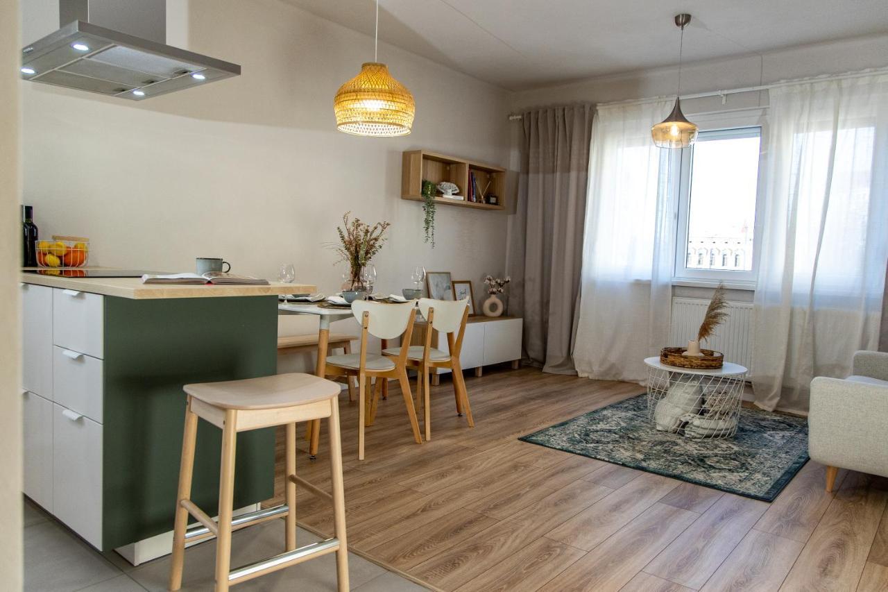 Wanderer Center Apartment Debrecen Luaran gambar